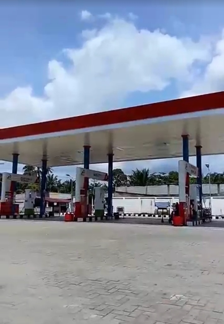 Kelangkaan BBM di SPBU Kecamatan Aek Songsongan, Warga Minta Pemerintah Bertindak Cepat